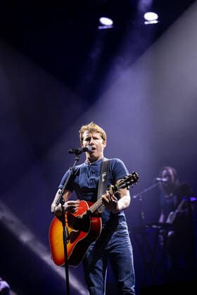 Hamburg, 2 April 2022 James Blunt at a concert in Hamburg Barclays Arena