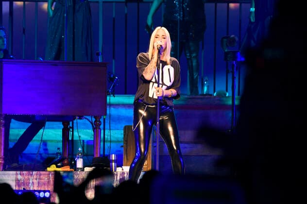 Sarah Connor live at a concert of her Herz Kraft Werke Tour at the Mercedes Benz Arena Berlin, 04 02 2022 Foto:xN.xKubelkax xFuturexImage