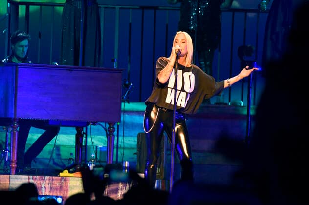 Sarah Connor live at a concert of her Herz Kraft Werke Tour at the Mercedes Benz Arena Berlin, 04 02 2022 Foto:xN.xKubelkax xFuturexImage