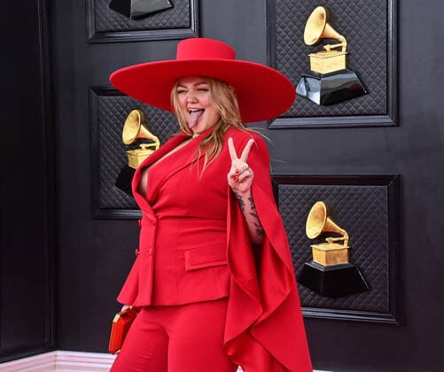 Entertainment Bilder des Tages Elle King arrives for the 64th annual Grammy Awards at the MGM Grand Garden Arena in Las Vegas, Nevada on Sunday, April 3, 2022.  LAV20220403136 JIMxRUYMEN