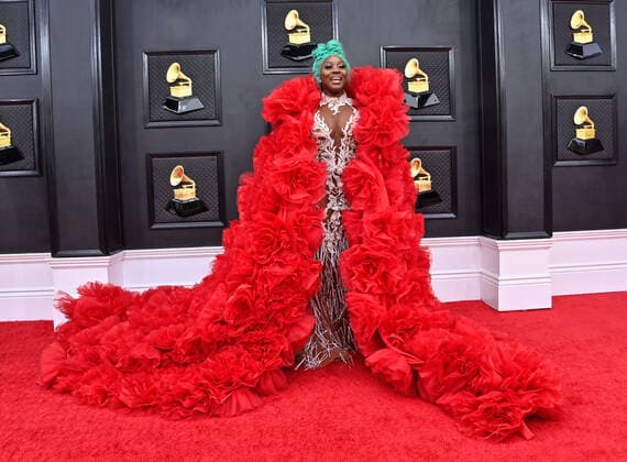 Entertainment Bilder des Tages Spice arrives for the 64th annual Grammy Awards at the MGM Grand Garden Arena in Las Vegas, Nevada on Sunday, April 3, 2022.  LAV20220403165 JIMxRUYMEN