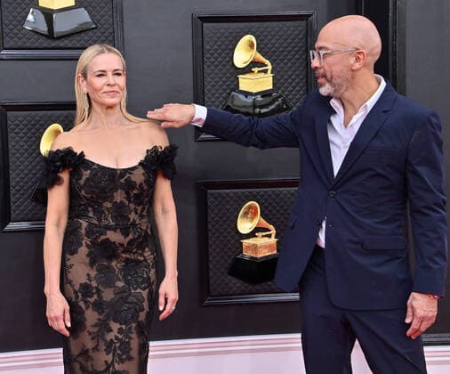 Chelsea Handler and Jo Koy arrive for the 64th annual Grammy Awards at the MGM Grand Garden Arena in Las Vegas, Nevada on Sunday, April 3, 2022.  LAV20220403329 JIMxRUYMEN