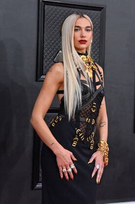 Dua Lipa arrives for the 64th annual Grammy Awards at the MGM Grand Garden Arena in Las Vegas, Nevada on Sunday, April 3, 2022.  LAV20220403435 JIMxRUYMEN