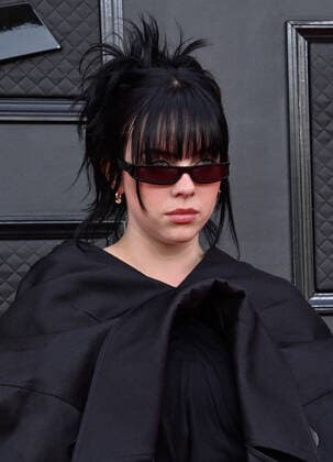 Billie Eilish arrives for the 64th annual Grammy Awards at the MGM Grand Garden Arena in Las Vegas, Nevada on Sunday, April 3, 2022.  LAV20220403553 JIMxRUYMEN