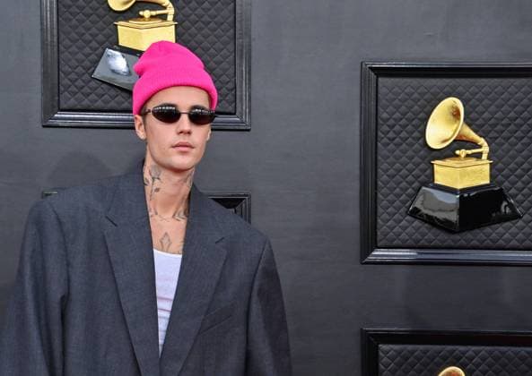 Justin Bieber arrives for the 64th annual Grammy Awards at the MGM Grand Garden Arena in Las Vegas, Nevada on Sunday, April 3, 2022.  LAV20220403657 JIMxRUYMEN