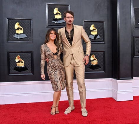 Maren Morris and Ryan Hurd arrive for the 64th annual Grammy Awards at the MGM Grand Garden Arena in Las Vegas, Nevada on Sunday, April 3, 2022.  LAV20220403683 JIMxRUYMEN