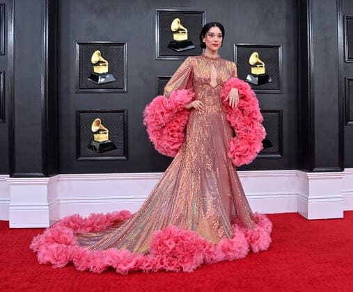 St. Vincent arrives for the 64th annual Grammy Awards at the MGM Grand Garden Arena in Las Vegas, Nevada on Sunday, April 3, 2022.  LAV20220403698 JIMxRUYMEN