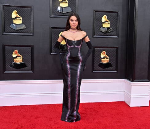 Olivia Rodrigo arrives for the 64th annual Grammy Awards at the MGM Grand Garden Arena in Las Vegas, Nevada on Sunday, April 3, 2022.  LAV20220403756 JIMxRUYMEN