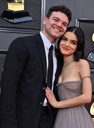 Josh Rivera and Rachel Zegler arrive for the 64th annual Grammy Awards at the MGM Grand Garden Arena in Las Vegas, Nevada on Sunday, April 3, 2022.  LAV20220403818 JIMxRUYMEN