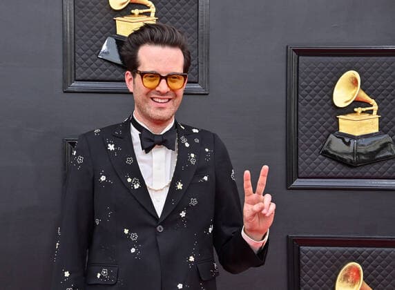 Mayer Hawthorne arrives for the 64th annual Grammy Awards at the MGM Grand Garden Arena in Las Vegas, Nevada on Sunday, April 3, 2022.  LAV20220403352 JIMxRUYMEN