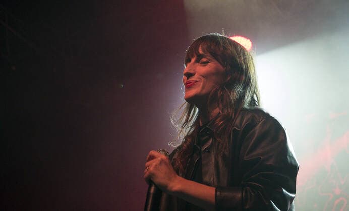 Juliette Armanet Konzert in Lyon Juliette Armanet en concert Ã Lyon le 04 04 22. CELEBRITES : Concert de Juliette Armanet - Lyon - 04 04 2022 SandrineThesillat Panoramic 