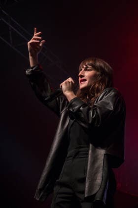 Juliette Armanet Konzert in Lyon Juliette Armanet en concert Ã Lyon le 04 04 22. CELEBRITES : Concert de Juliette Armanet - Lyon - 04 04 2022 SandrineThesillat Panoramic 