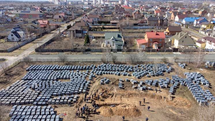Ukraine-Krieg, Jahrestag der Invasion, Chronologie der Ereignisse, Archivbilder News Bilder des Tages Ukraine-Konflikt, Eindrücke aus Butscha . April 2022. Bucha, Ukraine. Scenes of death and destruction in the city of Bucha in the Kyiv region of Ukraine which was recently liberated from the Russians.  xi-Imagesx IIM-23279-0055