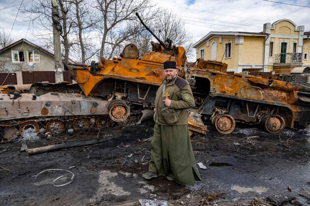 Ukraine-Konflikt, Eindrücke aus Butscha . April 2022. Bucha, Ukraine. Scenes of death and destruction in the city of Bucha in the Kyiv region of Ukraine which was recently liberated from the Russians.  xi-Imagesx IIM-23279-0094