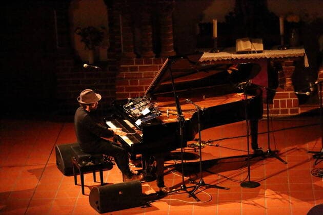 Federico Albanese at a concert in the Passion Church in Berlin, 5 April 2022 Federico Albanese concert Berlin