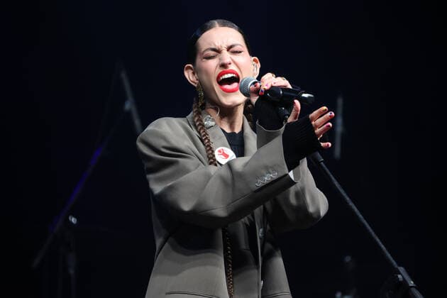 Gaia durante il Concerto benefico Tocca a noi, Musica per la pace per raccogliere fondi a sostegno dell attivita di Save the children in Ucraina in piazza Maggiore - Bologna, 5 Aprile 2022 - foto Michele Nucci  Copyright: xMichelexNuccix xipa-agency.netx xx