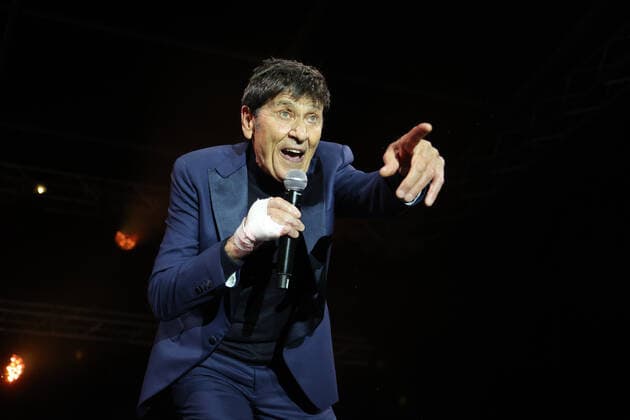 Gianni Morandi during the benefit concert Tocca a noi, Music for Peace to raise funds to support the activities of Save the Children in Ukraine in Piazza Maggiore Bologna, April 5, 2022 photo Michele Nucci  Copyright: xMichelexNuccix xipa-agency.netx xx 0