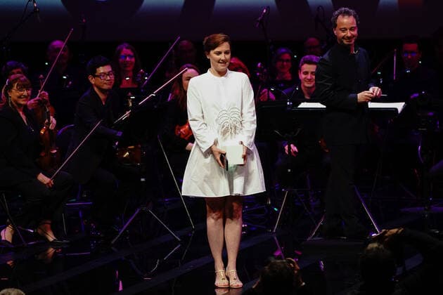 Cannes International Series Festival, Canneseries, Preisverleihung Prix special interpretation a Florence Longpre pour la serie Audrey est revenue CELEBRITES : Canneseries - Remise des prix - Cannes - 06 04 2022 NorbertScanella Panoramic 