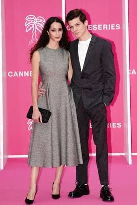 Cannes International Series Festival, Canneseries, Preisverleihung Iman Perez - Noham Edje CELEBRITES : Canneseries - Pink Carpet de la ceremonie de cloture - 06 04 2022 NorbertScanella Panoramic 