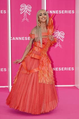 Cannes International Series Festival, Canneseries, Preisverleihung Bilal Hassani CELEBRITES : Canneseries - Pink Carpet de la ceremonie de cloture - 06 04 2022 NorbertScanella Panoramic 