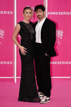 Cannes International Series Festival, Canneseries, Preisverleihung Valentina Ferragni - Luca Vezil CELEBRITES : Canneseries - Pink Carpet de la ceremonie de cloture - 06 04 2022 NorbertScanella Panoramic 