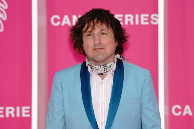 Cannes International Series Festival, Canneseries, Preisverleihung Daniel Pemberton CELEBRITES : Canneseries - Pink Carpet de la ceremonie de cloture - 06 04 2022 NorbertScanella Panoramic 