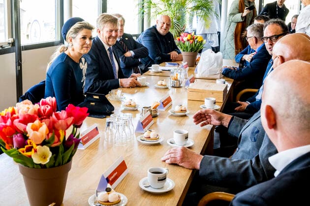 07-04-2022 Bollenstreek Queen Maxima and King Willem-Alexander visited the football club FC Lisse in the Dune and Bulb Region, Duin- en Bollenstreek, in Lisse. Â  Copyright: xPPEx