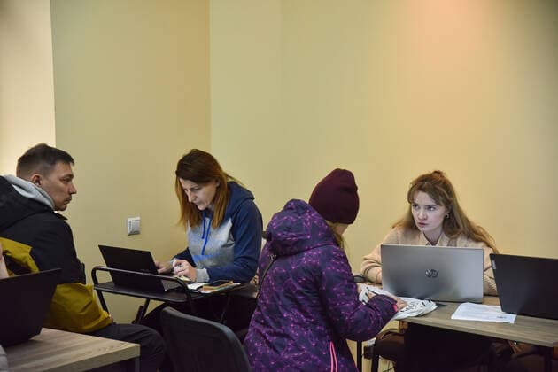 March 31, 2022, Lviv, Ukraine: UN refugee office in Lviv registers people as refugees due to the Russian military invasion of Ukraine. The UN Office for Refugees, which registers refugees from Russian military aggression in Ukraine, has opened in Lviv. Each refugee will receive 2,200 hryvnias (equivalent to $ 80) from the UN each month for three months. Currently, such offices operate only in three Ukrainian cities - Lviv, Uzhhorod, and Mukachevo. Lviv Ukraine - ZUMAs197 20220331_zab_s197_093 Copyright: xPavloxPalamarchukx
