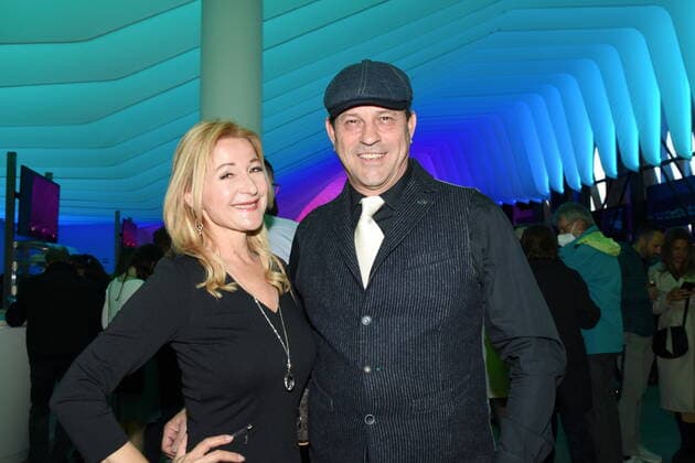 Barbara Osthoff presenter Michael Guillaume actor Munich 07 04 2022 Showpalast Cinema in Concert Ensemble German Film Orchestra Babelsberg, Munich