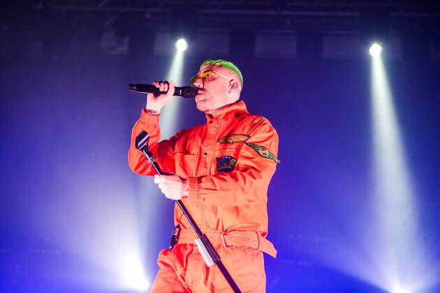 Coez In Concert Italian singer Coez performs live at Alcatraz in Milano, Italy, on April 07, 2022 Milan Italy  Copyright: xMairoxCinquettix originalFilename: 1011134508st.jpg