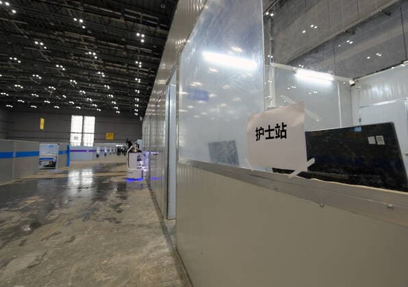 (220409) -- SHANGHAI, April 9, 2022 -- Photo taken on April 9, 2022 shows the interior view of a makeshift hospital converted from the National Exhibition and Convention Center (Shanghai) in east China s Shanghai. ) CHINA-SHANGHAI-MAKESHIFT HOSPITAL(CN) LixHe 