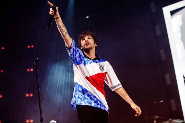 Louis Tomlinson In Concert Former One Direction singer Louis Tomlinson performs live at Mediolanum Forum in Milano, Italy, on April 10, 2022 Milan Italy  Copyright: xMairoxCinquettix originalFilename: cinquetti-louistom220410_npG3K.jpg