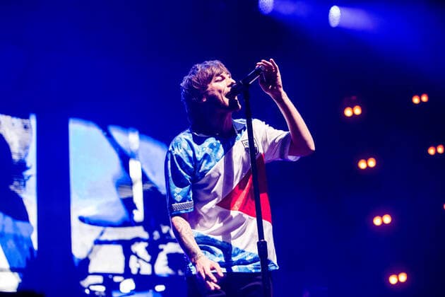 Louis Tomlinson In Concert Former One Direction singer Louis Tomlinson performs live at Mediolanum Forum in Milano, Italy, on April 10, 2022 Milan Italy  Copyright: xMairoxCinquettix originalFilename: cinquetti-louistom220410_npten.jpg