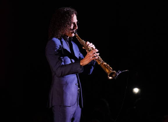 FORT LAUDERDALE, FL - APRIL 10: Kenny G performs at The Parker on April 10, 2022 in Fort Lauderdale Florida. Copyright: xmpi04x