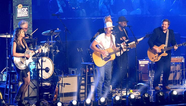 April 11, 2022, Nashville, TN, USA: Parker McCollum and Guests perform at the 2022 CMT Music Awards at Nashville Municipal Auditorium on April 11, 2022 in Nashville, Tennessee. Nashville USA - ZUMAs181 20220411_zea_s181_161 Copyright: xImagespacex