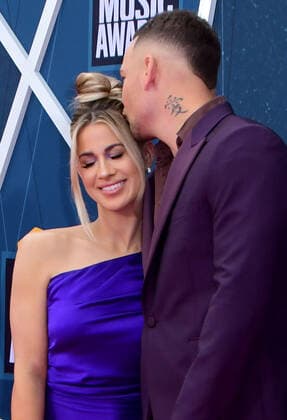 11 April 2022 - Nashville, Tennessee - Kane Brown, Katelyn Jae Brown. 2022 CMT Music Awards held at Nashville Municipal Auditorium. Nashville USA - ZUMAa123 20220411_zaa_a123_151 Copyright: xDara-MichellexFarrx