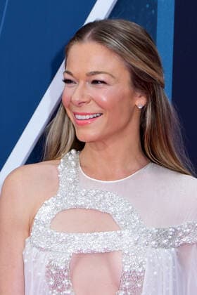 11 April 2022 - Nashville, Tennessee - LeAnn Rimes. 2022 CMT Music Awards held at Nashville Municipal Auditorium. Photo Credit: Dara-Michelle Farr AdMedia 279146 2022-04-11 Tennessee Nashville Etats-Unis  Copyright: xAdMediax STAR_279146_145