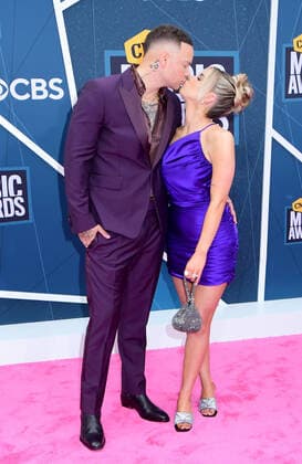 11 April 2022 - Nashville, Tennessee - Kane Brown, Katelyn Jae Brown. 2022 CMT Music Awards held at Nashville Municipal Auditorium. Photo Credit: Dara-Michelle Farr AdMedia 279146 2022-04-11 Tennessee Nashville Etats-Unis  Copyright: xAdMediax STAR_279146_150