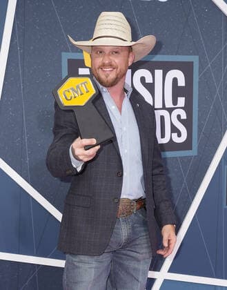 April 11, 2022, Nashville, TN, USA: Cody Johnson attends the 2022 CMT Music Awards at Nashville Municipal Auditorium on April 11, 2022 in Nashville, Tennessee. Nashville USA - ZUMAs181 20220411_zea_s181_257 Copyright: xImagespacex