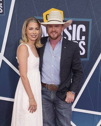 April 11, 2022, Nashville, TN, USA: Brandi Johnson, Cody Johnson attend the 2022 CMT Music Awards at Nashville Municipal Auditorium on April 11, 2022 in Nashville, Tennessee. Nashville USA - ZUMAs181 20220411_zea_s181_258 Copyright: xImagespacex