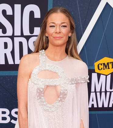 April 12, 2022, Nashville, TN, USA: LeAnn Rimes attends the 2022 CMT Music Awards at Nashville Municipal Auditorium on April 11, 2022 in Nashville, Tennessee. Nashville USA - ZUMAs181 20220412_zea_s181_001 Copyright: xImagespacex