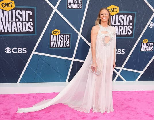 April 12, 2022, Nashville, TN, USA: LeAnn Rimes attends the 2022 CMT Music Awards at Nashville Municipal Auditorium on April 11, 2022 in Nashville, Tennessee. Nashville USA - ZUMAs181 20220412_zea_s181_002 Copyright: xImagespacex