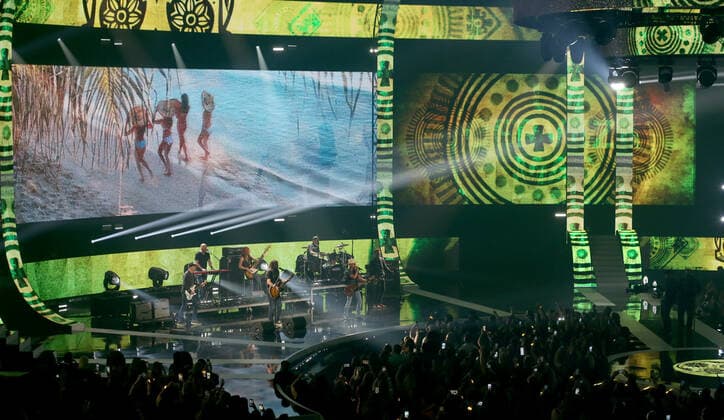 Kenny Chesney perform at the CMT Music Awards at the Municipal Auditorium in Nashville, Tennessee, Monday, April 11, 2022.  JPS20220411030 JohnxSommersxII