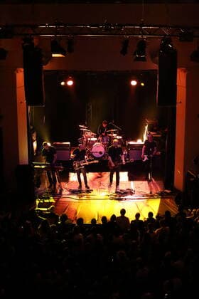 Lars Wiebusch, Erik Langer, Christian Hake, Marcus Wiebusch and Reimer Bustorff, f l , of the band Kettcar at a concert at the Metropol in Berlin, 11 April 2022 Kettcar concert Berlin