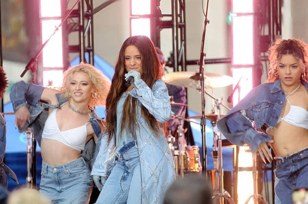 April 12, 2022, New York, United States: Camila Cabello performs on the Today Show at Rockefeller Plaza. New York United States - ZUMAs197 20220412_zaa_s197_104 Copyright: xEfrenxLandaosx