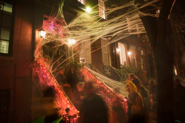Sitting on Stoop Halloween Night, New York City, New York, USA  Copyright: xGlasshousexImagesx ghi-spenj00182