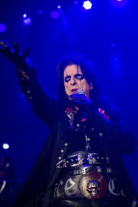 April 14, 2022, Calgary, Alberta, Canada: Alice Cooper peforms in concert at The Winsport Arena in Calgary, Thursday April 14th. Calgary Canada - ZUMAr123 20220414_zap_r123_005 Copyright: xBadenxRothx
