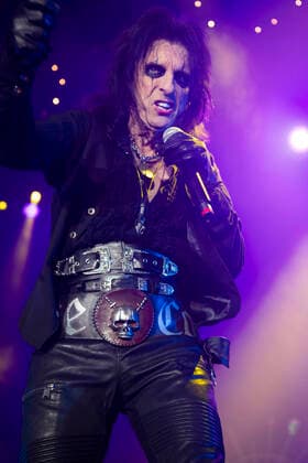 April 14, 2022, Calgary, Alberta, Canada: Alice Cooper peforms in concert at The Winsport Arena in Calgary, Thursday April 14th. Calgary Canada - ZUMAr123 20220414_zap_r123_025 Copyright: xBadenxRothx