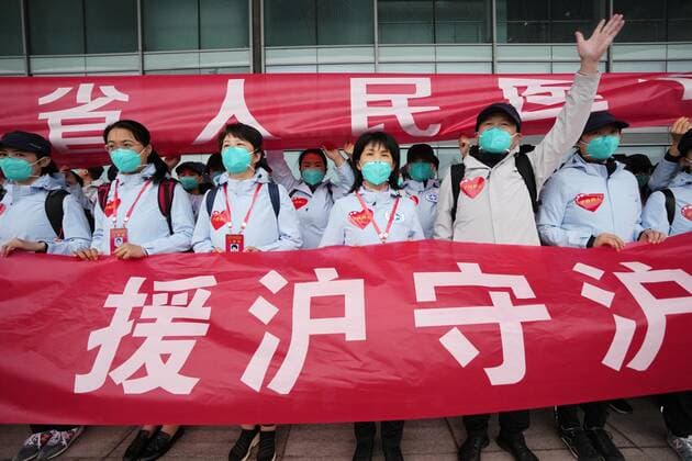 (220415) -- XI AN, April 15, 2022 -- Medics gather at Xi an North Railway Station before departing for Shanghai in Xi an, northwest China s Shaanxi Province, April 15, 2022. A team of 1,591 medics departed from Shaanxi on Friday to aid the battle against resurging COVID-19 pandemic in Shanghai. ) CHINA-SHAANXI-XI AN-MEDICS-SHANGHAI-AID (CN) LixYibo 