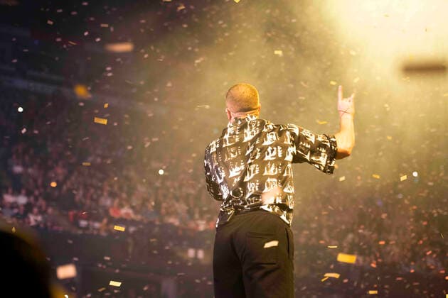 April 15, 2022, Calgary, Alberta, Canada: Dan Reynolds of Imagine Dragons performs on stage in Calgary, Alberta at The Saddleome. Calgary Canada - ZUMAr123 20220415_zap_r123_019 Copyright: xBadenxRothx